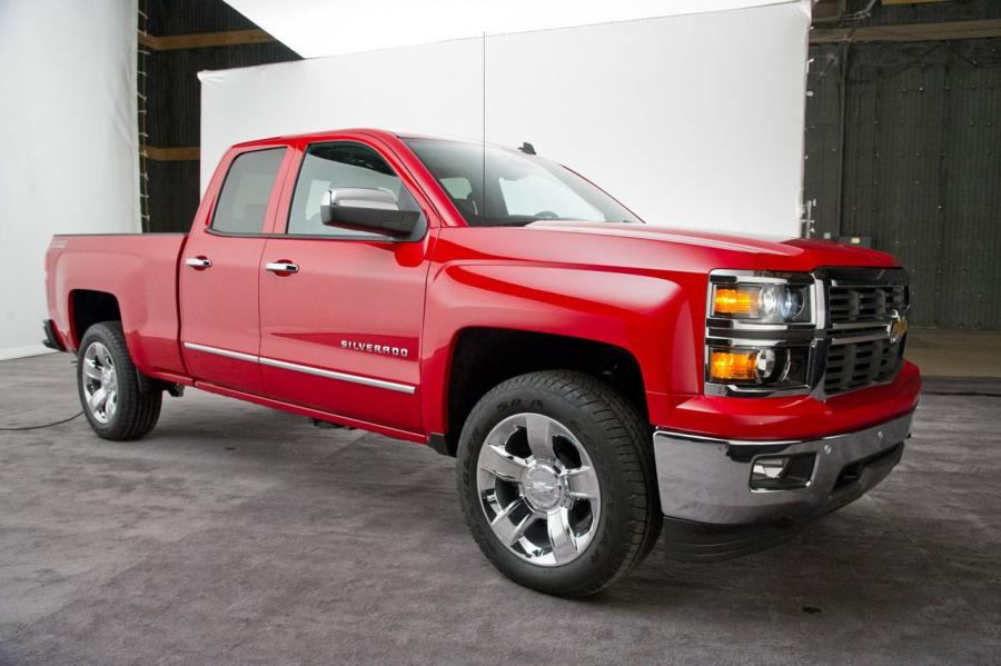  Chevrolet Silverado 2014 года  (фото 36 из 104)